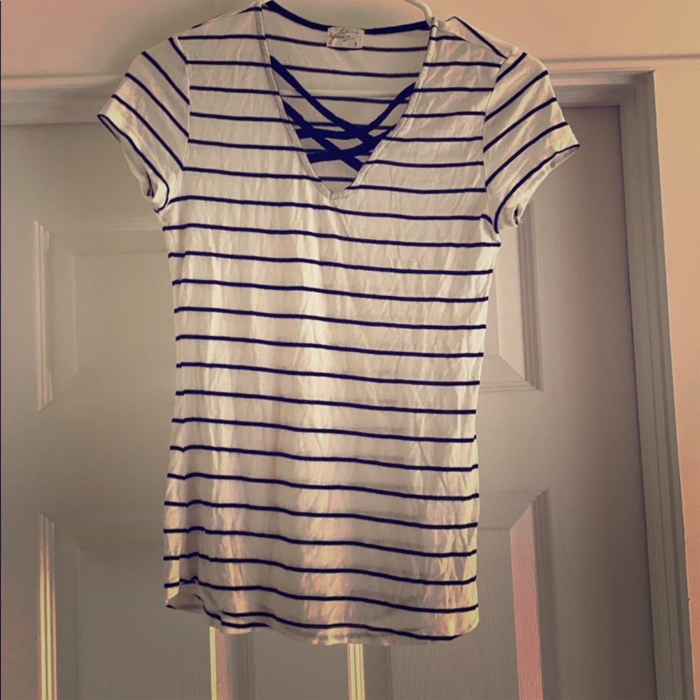 Short sleeve top